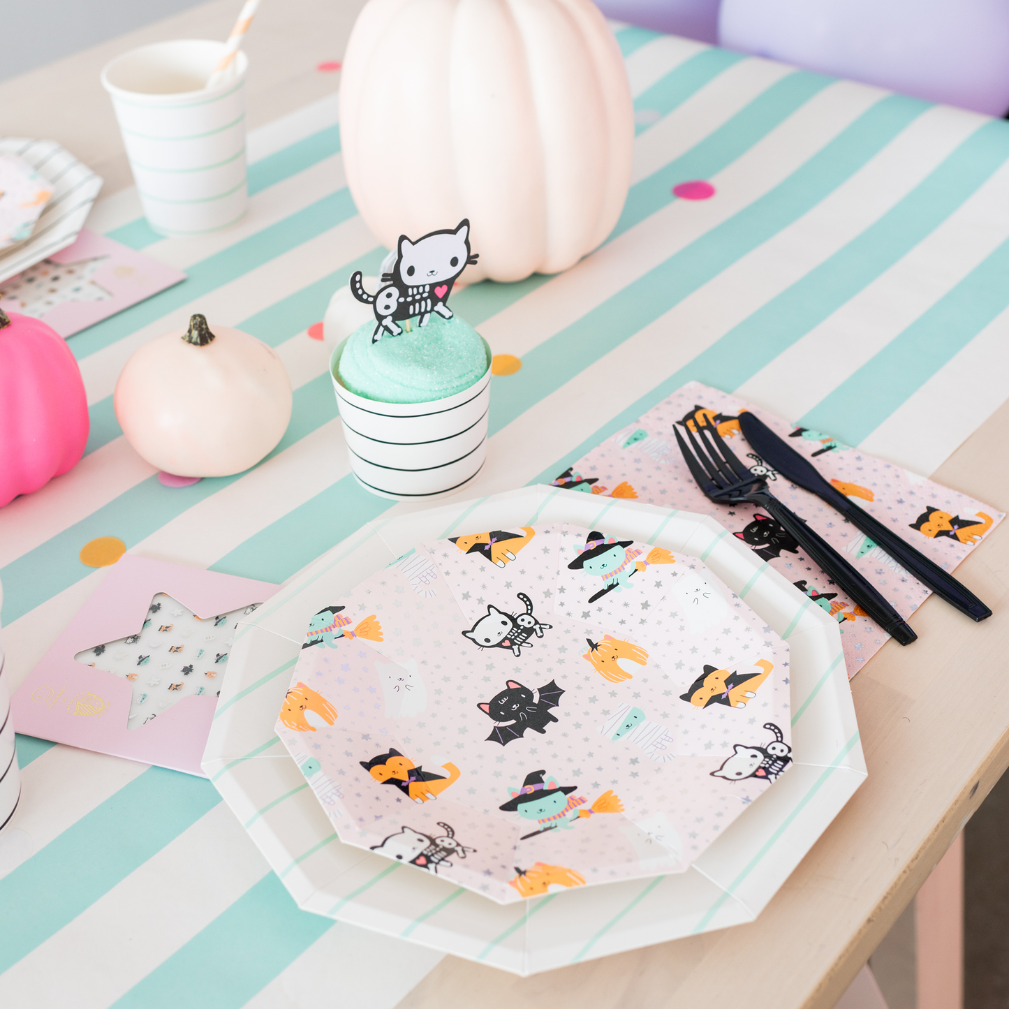 Meowloween Small Plates - 8 Pk.