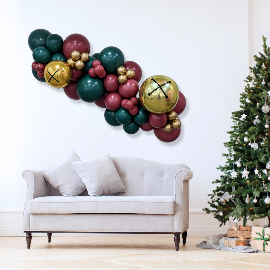 Jingle Bells Holiday Balloon Garland