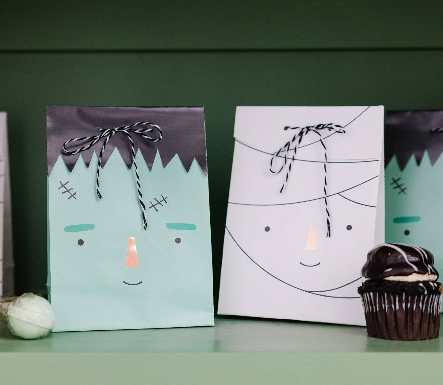 MON1007 - Frank & Mummy Treat Bags
